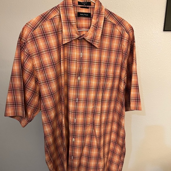 Men’s Nautica, extra large, short sleeve button down - Picture 1 of 5